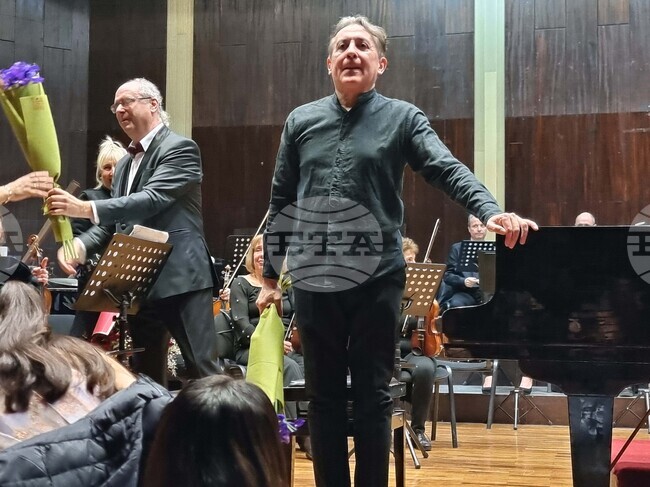 Видин - Симфониета - Людмил Ангелов - Амели Иванова - концерт за пиано