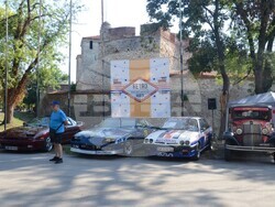 Шестото издание на ретро парад  „Vintage Vehicles Vidin“  събра във Видин стотици почитатели на стари автомобили   снимка: Община Видин