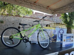 Шестото издание на ретро парад  „Vintage Vehicles Vidin“  събра във Видин стотици почитатели на стари автомобили   снимка: Община Видин