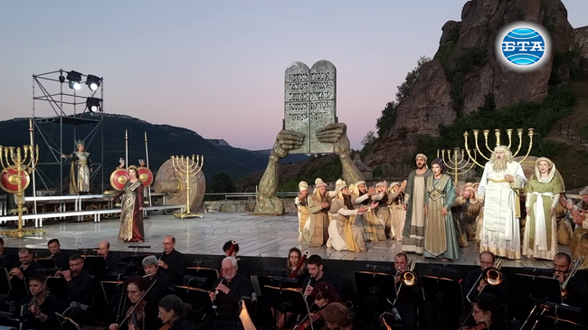 Откриха седмото издание на "Опера на върховете - Белоградчишки скали" с шедьовъра "Набуко" от Верди