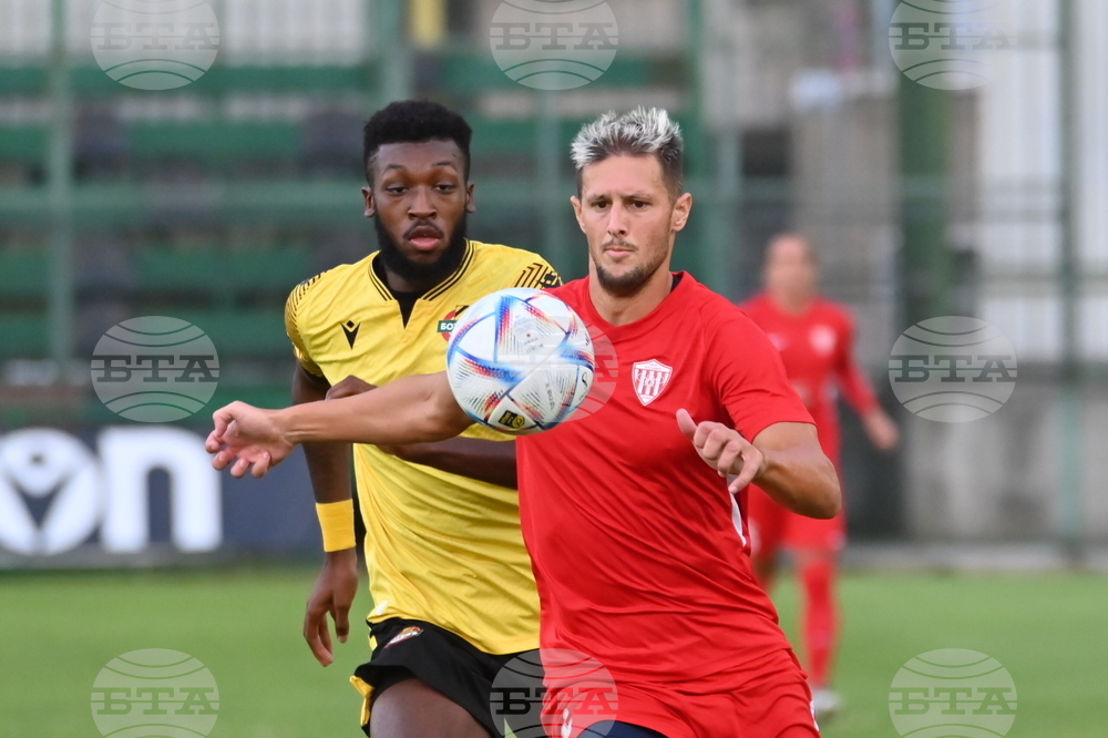 Пловдив - Футбол - Ботев (Пловдив) - Неа (Саламин)