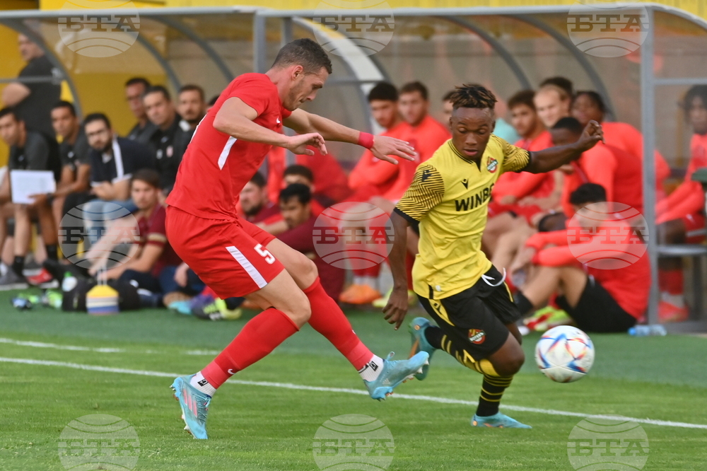 Пловдив - Футбол - Ботев (Пловдив) - Неа (Саламин)