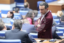 Парламент - заседание