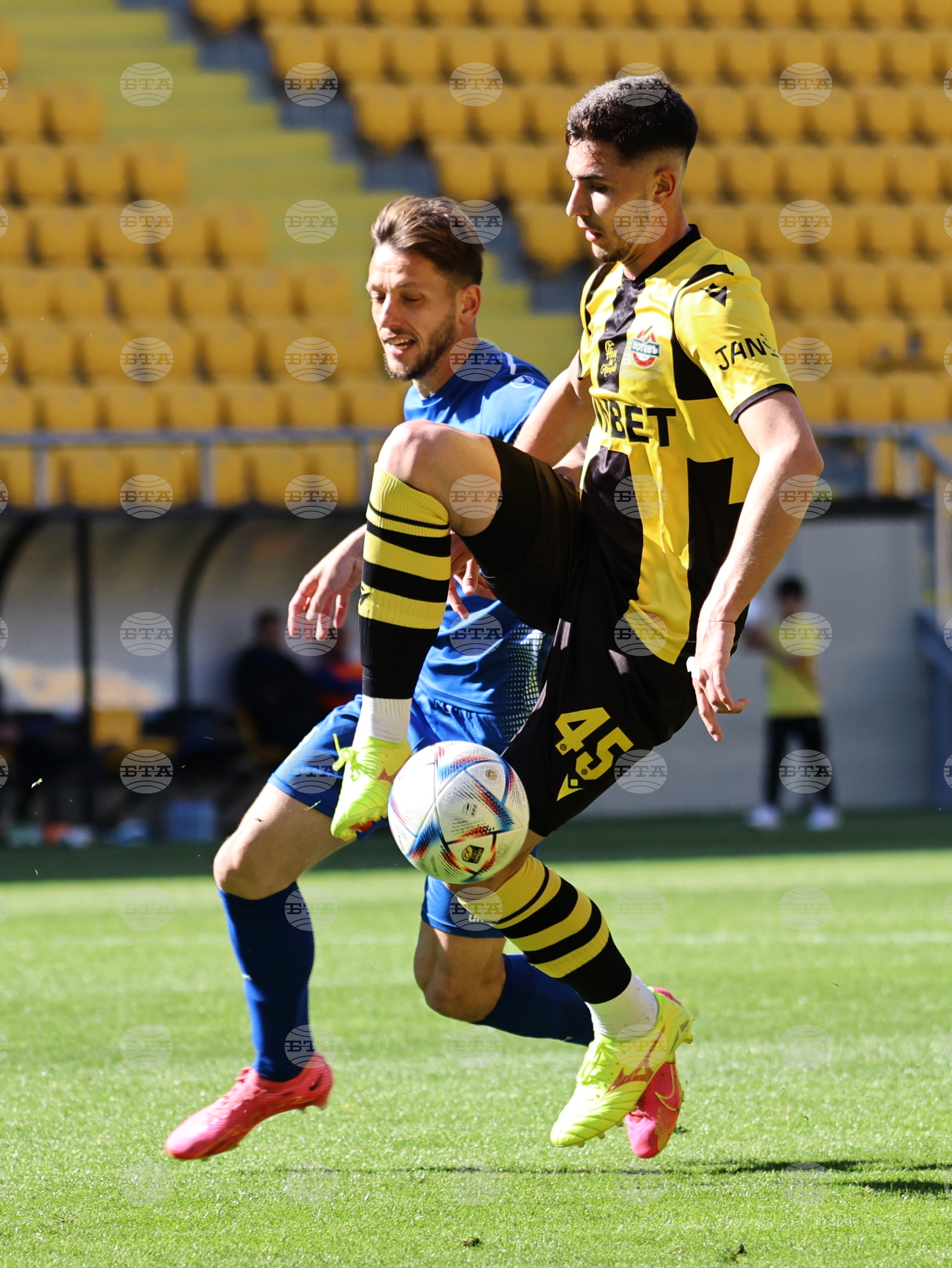 Пловдив - футбол - Ботев (Пловдив) - Марица (Пловдив)