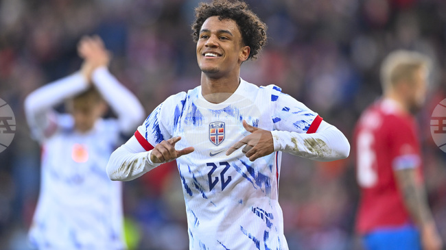 Борусия Дортмунд е сред основните кандидати за трансфер на Оскар Боб от Сити