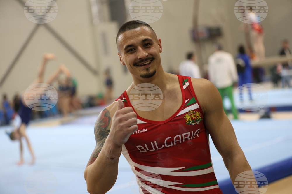 Част от мъжкия национален отбор по спортна гимнастика проведе първо контролно състезание за годината