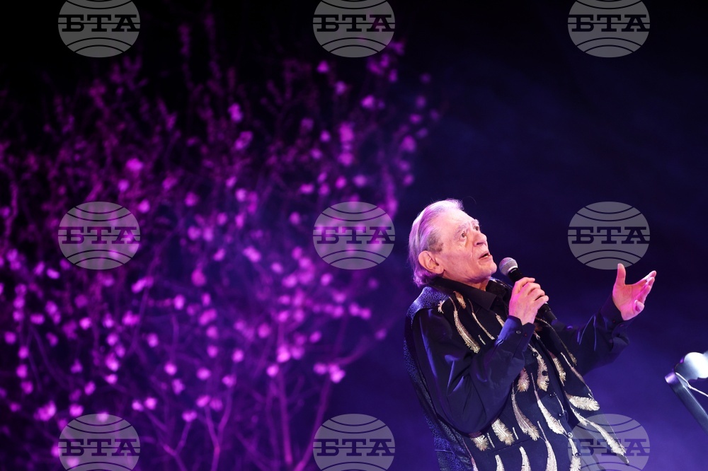 Почина поетът, композитор и певец Михаил Белчев