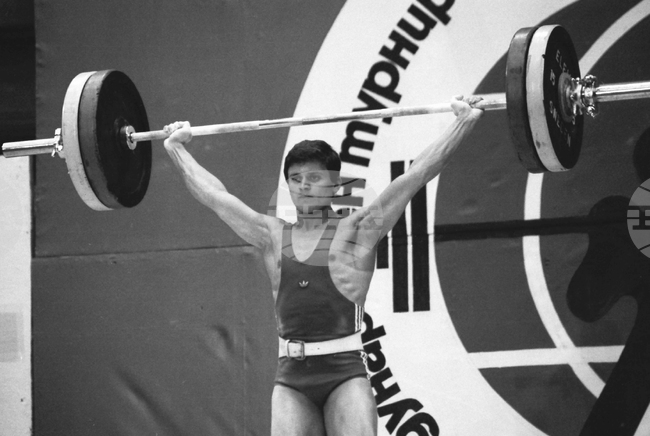 Нено Терзийски - състезател и треньор по вдигане на тежести