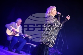 Пак ще се прегърнем - концерт