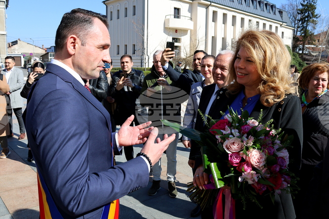 Румъния - Илияна Йотова - посещение