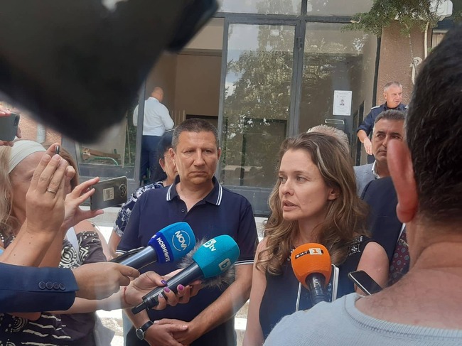 Окръжна прокуратура-Пловдив привлече като обвиняем и задържа 39-годишен мъж за тройно убийство в с. Рогош и за държане на незаконно оръжие и боеприпаси