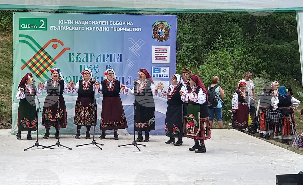 Със 17 медала от събора в Копривщица се завърнаха старозагорските таланти