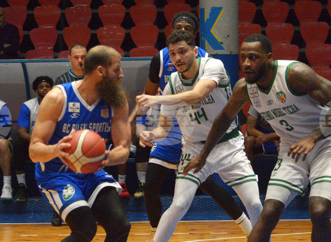 Баскетболният шампион Рилски спортист надигра носителя на Купата на България Черно море Тича