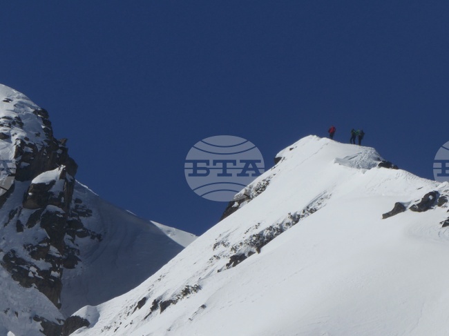 Температурите в планините са отрицателни, съобщиха от Планинската спасителна служба на БЧК