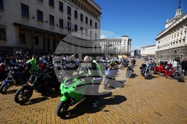 Мотошествие в подкрепа на донорството на яйцеклетки