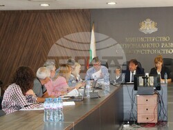 Министърът на регионалното развитие и благоустройството арх. Иван Шишков на среща с участниците в строителството на интерконектора.