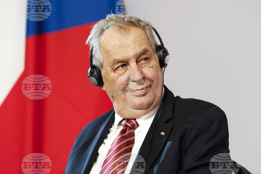 Президентът на Чехия присъжда най-висшето държавно отличие на украинския президент
