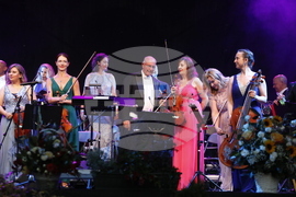 Нощ под звездите - концерт - Vienna Schonbrunn Orchestra