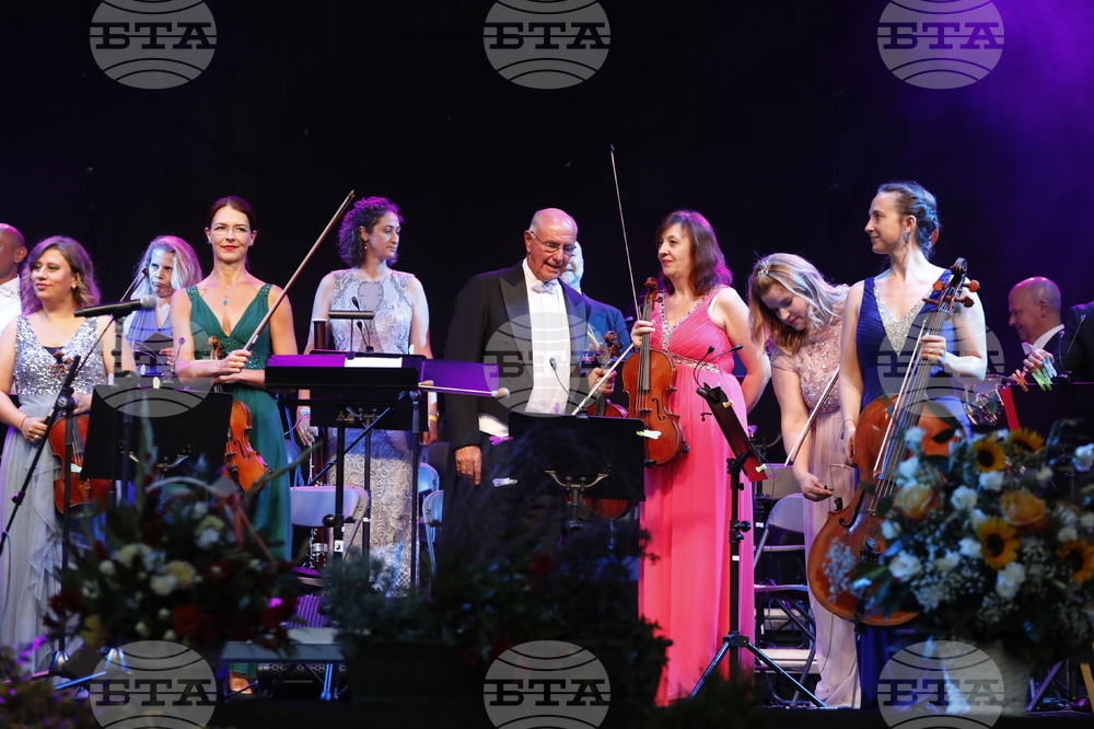 Нощ под звездите - концерт - Vienna Schonbrunn Orchestra