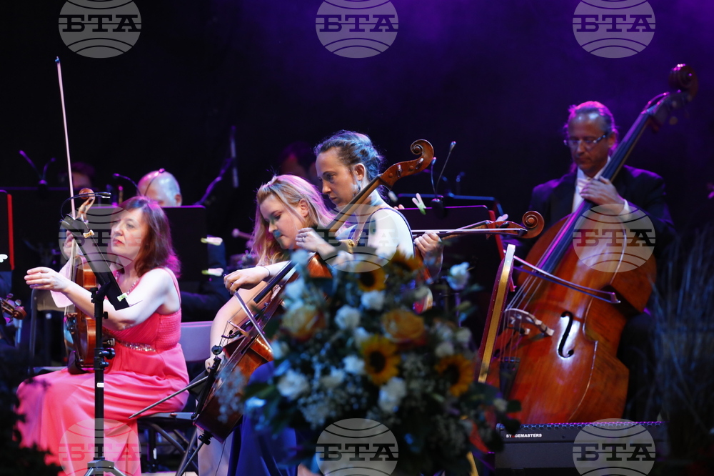 Нощ под звездите - концерт - Vienna Schonbrunn Orchestra