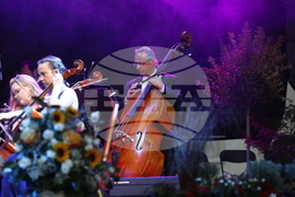 Нощ под звездите - концерт - Vienna Schonbrunn Orchestra