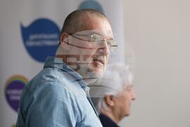 Пресконференция - цигари - акцизи - Димитър Събев