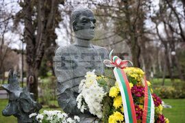 Бургас - Христо Фотев - годишнина - паметник
