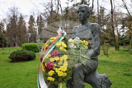 Бургас - Христо Фотев - годишнина - паметник