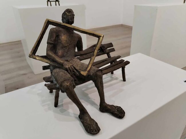 Община Плевен: Арт Център Плевен представя новата изложба на творческия тандем Убавка Тончев и Константин Симеонов - Костика 