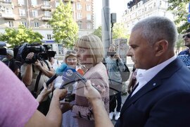 Мая Манолова - студени радиатори