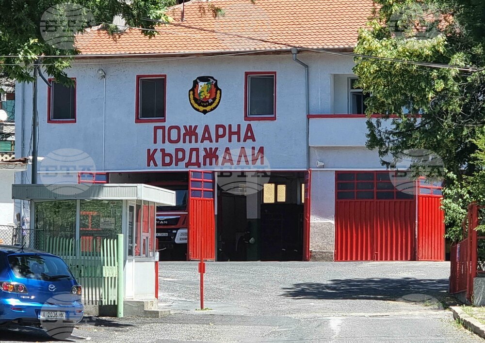 Дете и мъж са пострадали при пожар в къща в кърджалийското село Рани лист