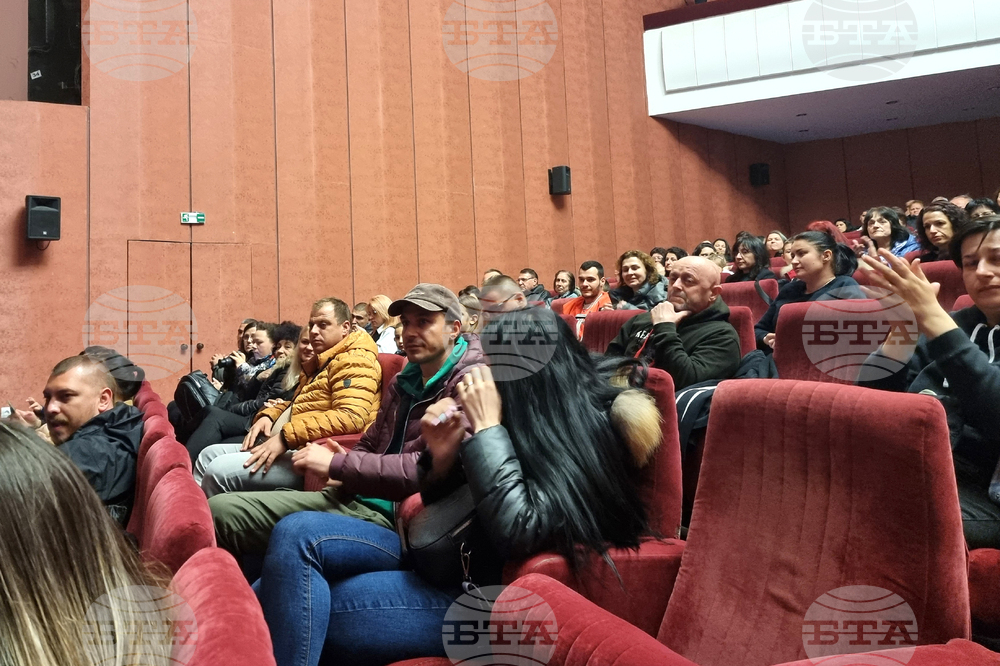Разград - Протегни ръка - благотворителен концерт