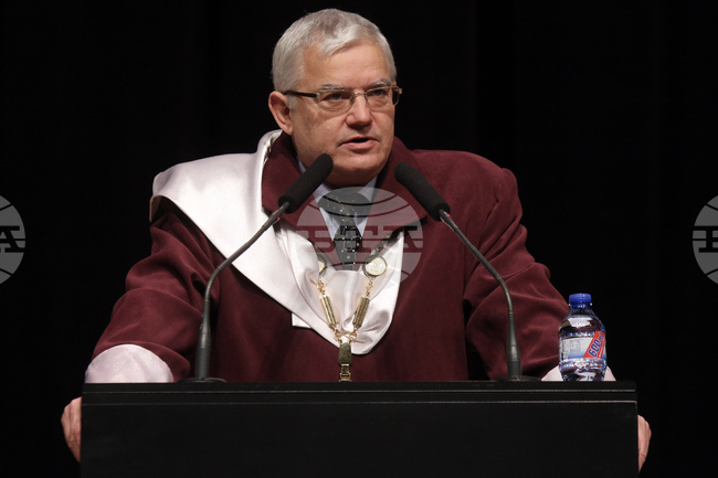 Ваньо Митев - лекар биохимик