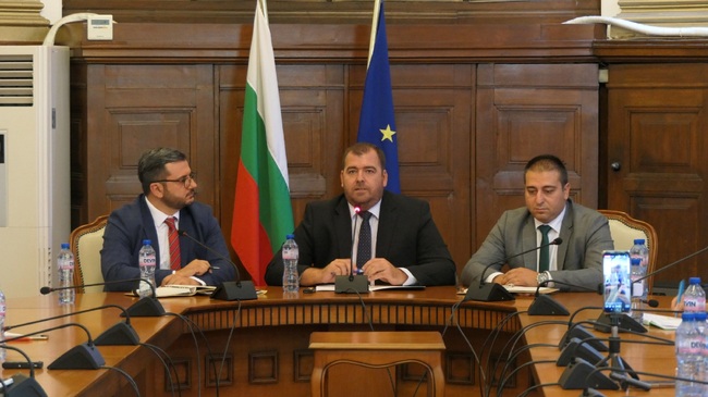 Министър Явор Гечев: Студент ще стане част от кабинета, от началото на академичната година