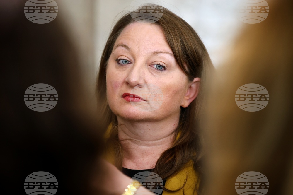 Коледни добавки за пенсионерите тази година не са планирани, каза Деница Сачева 