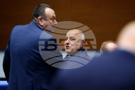 Парламент - извънредно заседание