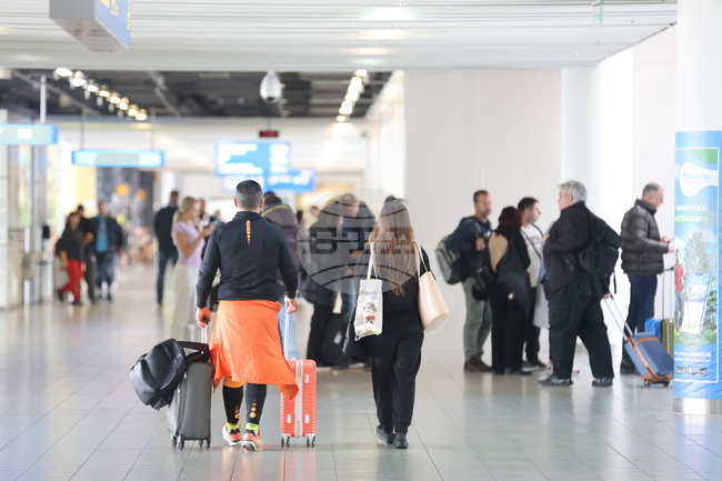 Реновират офисите за автомобили под наем на Терминал 2 на летище "Васил Левски"-София