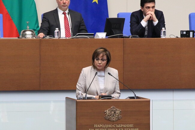 Корнелия Нинова: Останахме единствената алтернатива, която никога не се прегърна с Борисов 