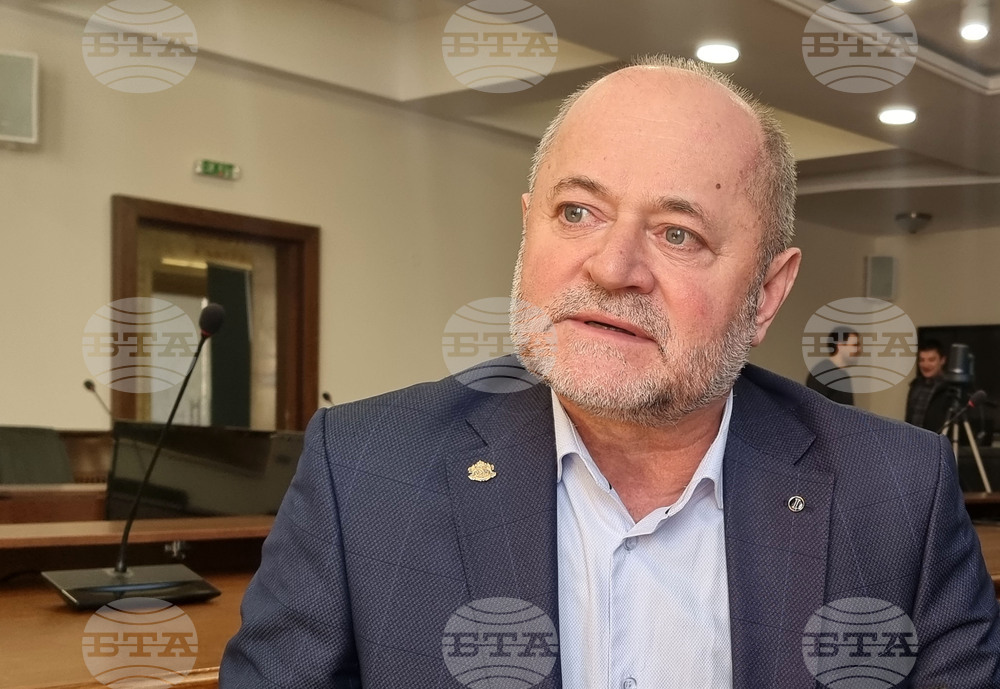 Варна - Икономически университет - форум - Стоян Маринов