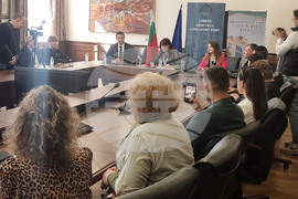 Варна - Икономически университет - форум