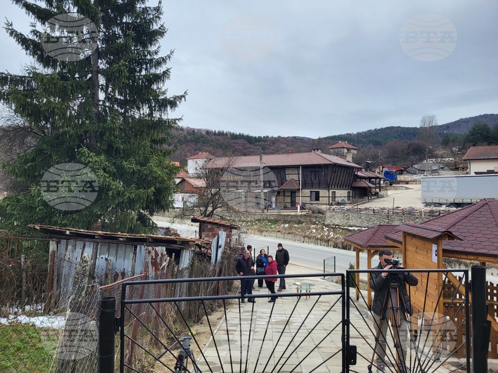 Село Клисура - гробищен парк - реставрация