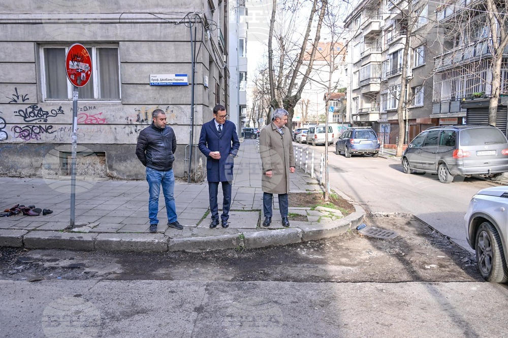 Ще изискам от отговорните в Столичната община звена да засилят контрола върху ремонтите и строителните обекти, написа Васил Терзиев