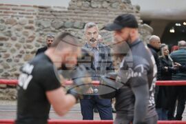 Ларгото - бокс - открита тренировка