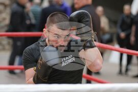 Ларгото - бокс - открита тренировка