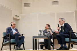 Френски институт - „Отразяването на войната“ - дискусия