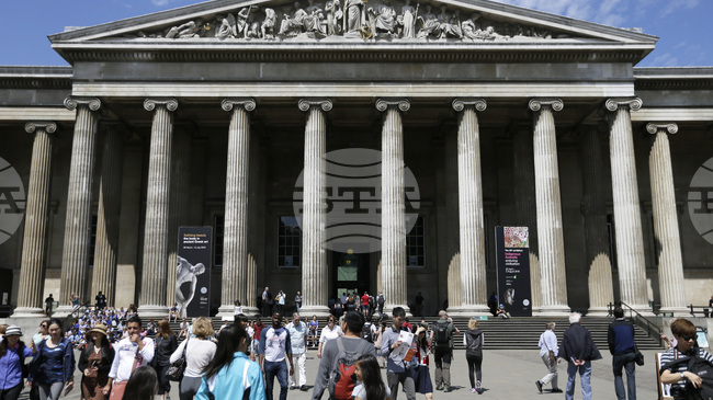 Задържаха заподозрян за кражбата на ценни артефакти от Бристолския музей през септември 