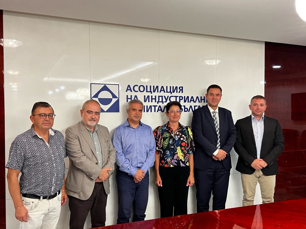 АИКБ: Българската икономика се нуждае от природен газ на предвидими цени и компенсиране на свръхвисоките цени на електроенергията за небитови потребители