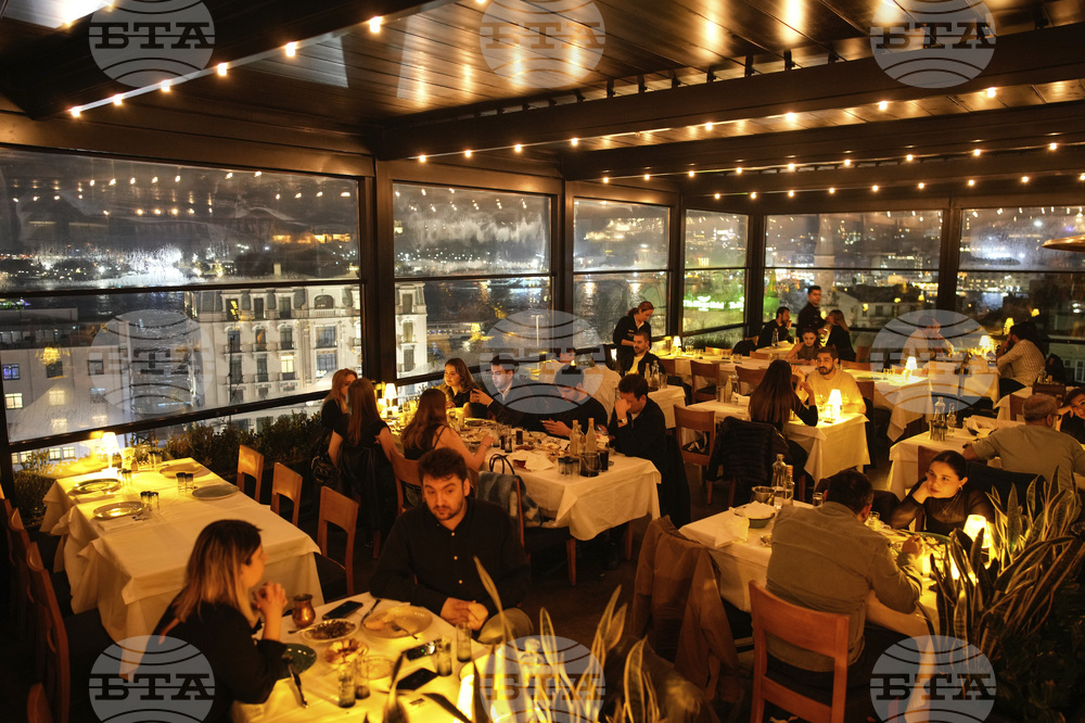 Турското министерство на търговията предвижда забрана за вписването на бакшиша в сметките на клиентите