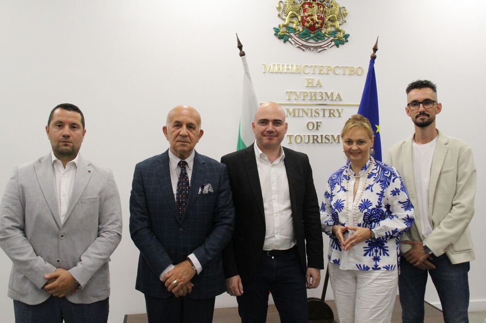 Служебният министър на туризма д-р Илин Димитров проведе работна среща с представители на Националния борд по туризъм