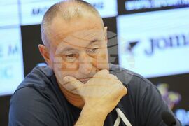 Футбол - Левски - УЕФА - пресконференция